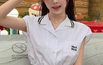 秀人网 - 欧阳若依和服图集大放送，快来下载感受她的优雅魅力！.txt