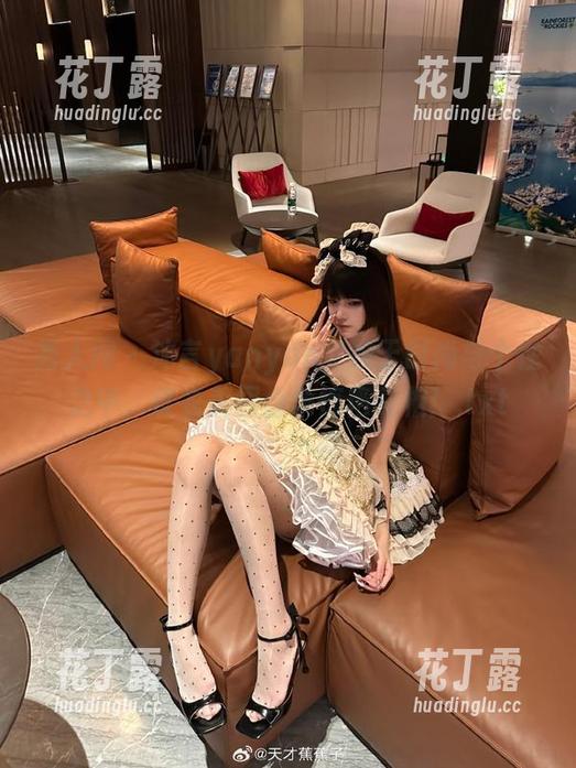 秀人网-沐言yanyan 秀人网 - 沐言yanyan穿梭于时尚与个性之中,皮衣美图合集惊艳亮相!.txt