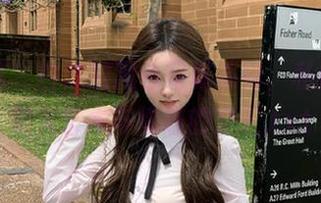 秀人网 - 白沫的黑色写真系列，私房作品融入艺术与情感的交汇.txt
