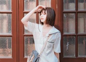 秀人网 - 精选图集：萝莉悠悠酱泳衣写真中的轻盈与自由.txt