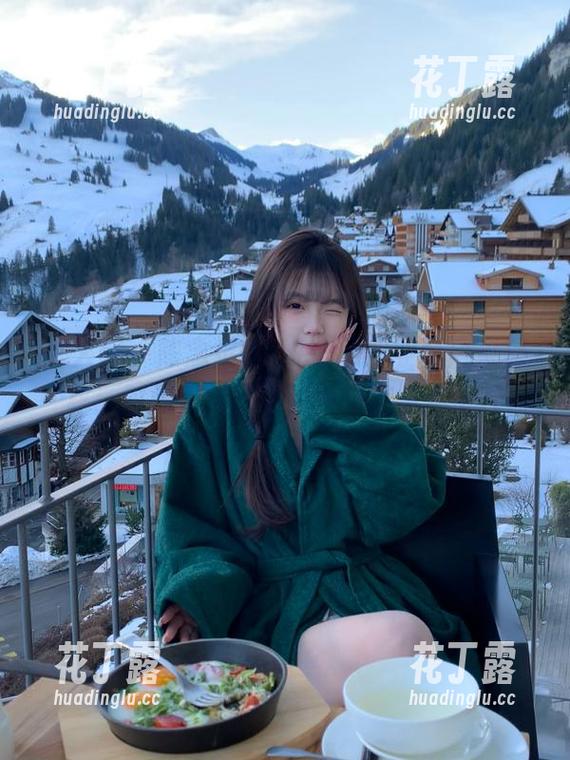 秀人网-陈念灵Vickyao 秀人网 - 陈念灵Vickyao职业装风采揭秘:时尚职场写真图集精选合集.txt