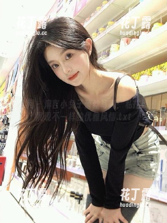 秀人网-麻吉小兔子 秀人网 - 麻吉小兔子蕾丝写真:私拍原图展现不一样的优雅风情.txt