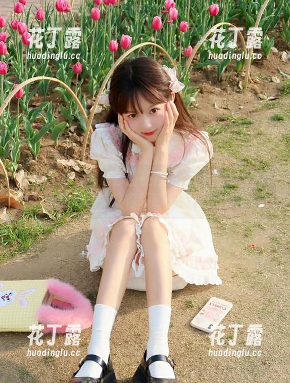 稚乖画册-赤西夜夜 稚乖画册 - 解锁赤西夜夜的自拍秘密:分享她的写真集让你领略独特风格.txt