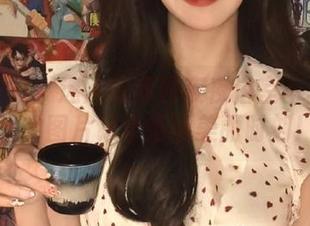稚乖画册 - 迷人的赤西夜夜浴室写真：让人心动的图片记录她的美丽时刻！.txt