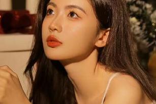 紧急企划 - 小恩护士系列写真合集：优雅与性感的完美结合图集.txt