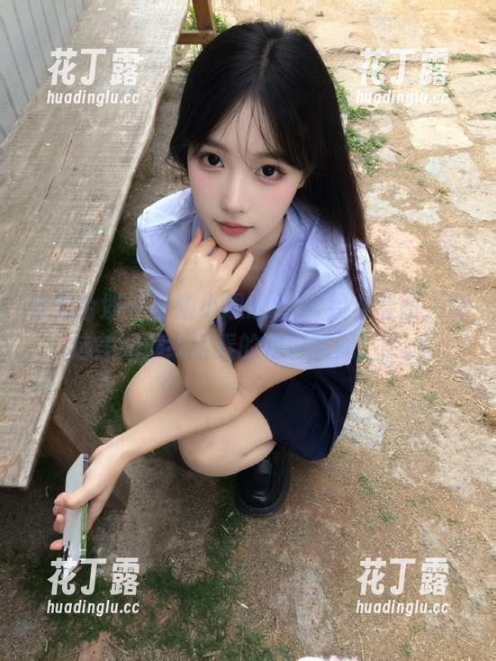 紧急企划-小恩 紧急企划 - 跟随小恩欣赏JK经典套图,精选美照演绎青春的精彩瞬间!.txt