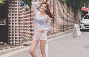 美媛馆 - 唐琪儿il豹纹写真集：精选回眸瞬间，致敬每一份独特的美丽！.txt