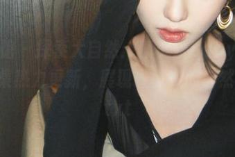 美媛馆 - 探索大自然：狐小妖Baby户外写真集热力更新，展现最真实的自然风光.txt