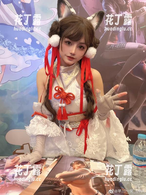 探索和服之美：芊川一笑MNK精选图集让你心动不已.txt
