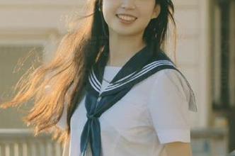 花漾show - 推荐可乐Vicky修女的写真集资源，感受她所展现的信仰与美的融合.txt
