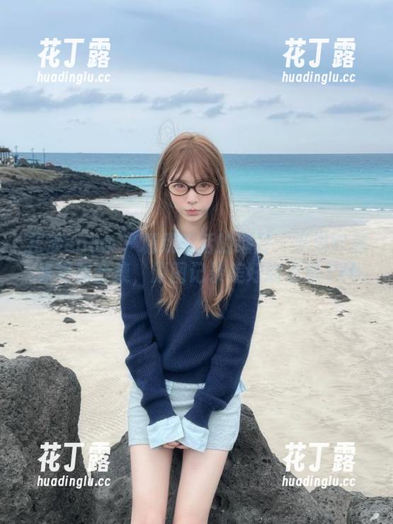 花漾show - 精致生活的缩影：小海臀居家写真全集，原图记录美好的点滴.txt