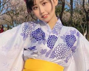 萌芽儿o0短裙作品全集：每一瞬间都是青春的绽放与活力的表达.txt