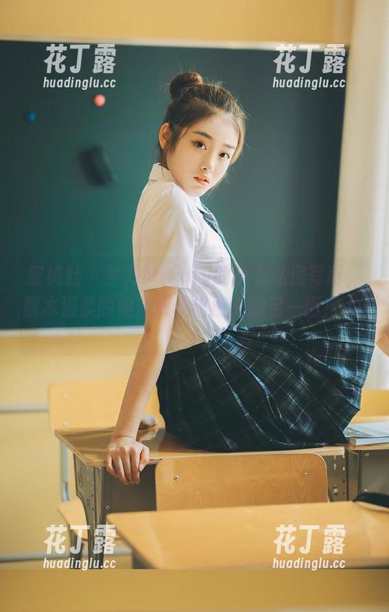 蜜桃社 - 梦乃Mandy的皮衣私房写真，原本温柔的她却展现出撩人的另一面！.txt