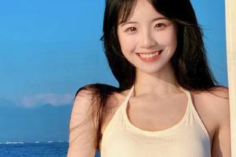 觅芙少女 - 若若豹纹作品图集：穿越时空的优雅与狂野之美.txt