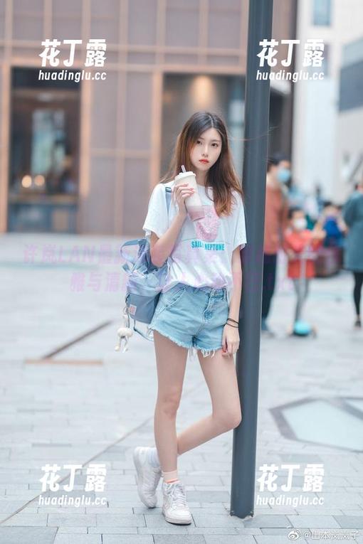 许岚LAN 许岚LAN最新泳装写真集:穿越时光的优雅与清新,让人心动不已.txt