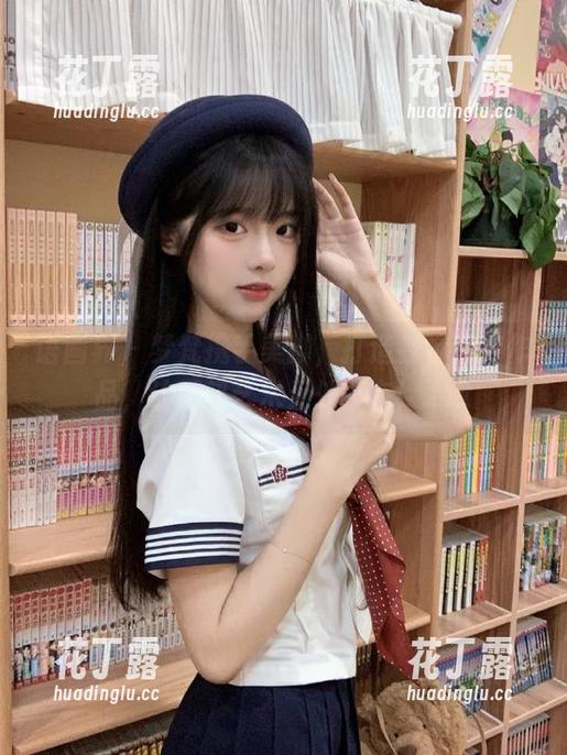 语画界 - 梦梵携手美脚，打造独特图库作品，让腿部艺术无处不在！.txt