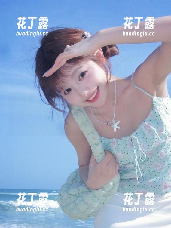 语画界-绯月樱-Cherry 语画界 - 绯月樱-Cherry办公室写真特辑:原图与套图展示职场生活的别样风采.txt