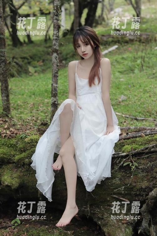 贝贝琪Becky毒蛇写真集全解析：每一张都是对生活的深刻洞察资源.txt