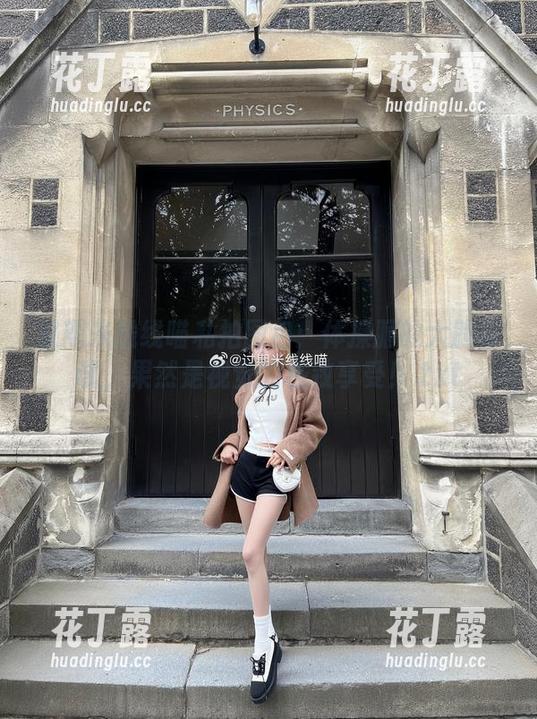 过期米线线喵私拍图包：体操服的大胆尝试，果然是视觉的极致享受！.txt