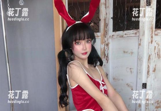 阿包也是兔娘女仆最新图包，展现她独特风格与无限创意！.txt