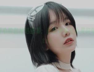 阿半今天很开心瑜伽精选图集：感受身体与心灵共鸣的独特体验.txt