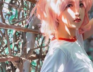 阿薰kaOri最新美图展现：黑獣黑精灵女王奥利卡的奇幻风采.txt