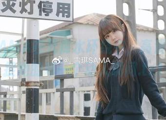 雪琪SAMA在死库水环绕中，高清写真捕捉她的每一个动人瞬间.txt