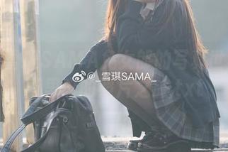 漫步在雪琪SAMA兔女郎的写真世界：不可思议的照片之旅.txt