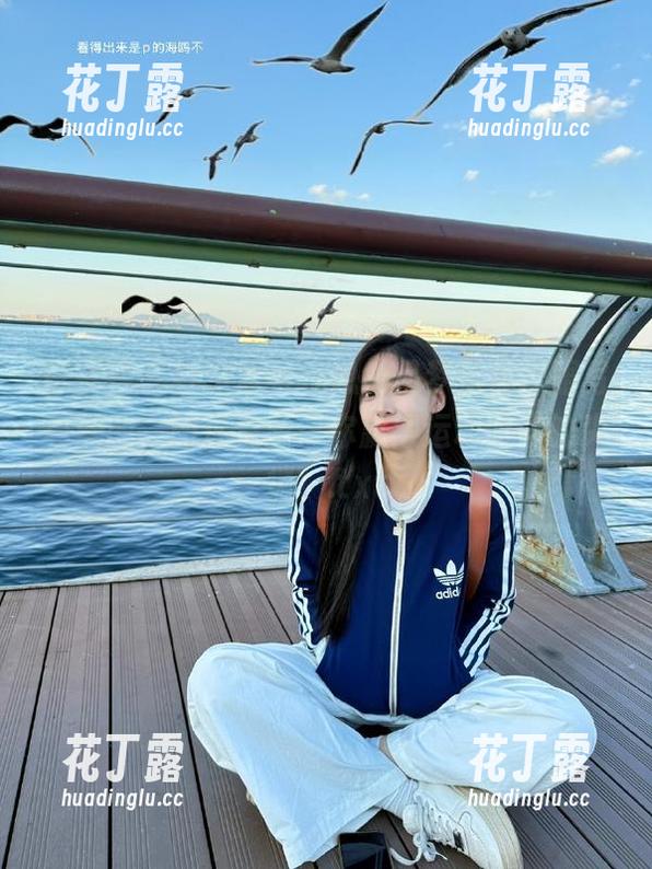 青豆客 - 打造青春气息，吕梦玉体操服写真美图，图库资源帮你赢得运动时尚的尖端！.txt