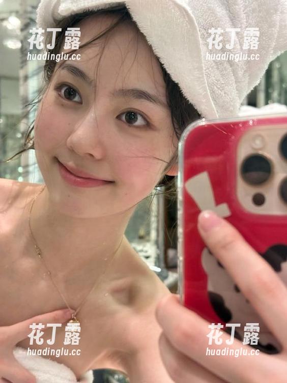 青豆客 - 颜美汐的女孩之梦：每张女仆写真图片背后都隐藏着无限的创意与灵感！.txt