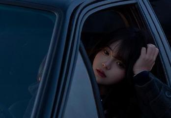 青豆客 - 来看看魏扭扭兔女郎的魅力写真，精彩图片持续分享中.txt