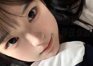 青豆客 - 黄可christine的油亮写真集：原图展现非凡魅力，轻松俘获你的心！.txt