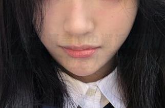 魅妍社 - 在高清美图中邂逅妤薇Vivian：穿上睡衣，绽放惹人爱的小心思.txt